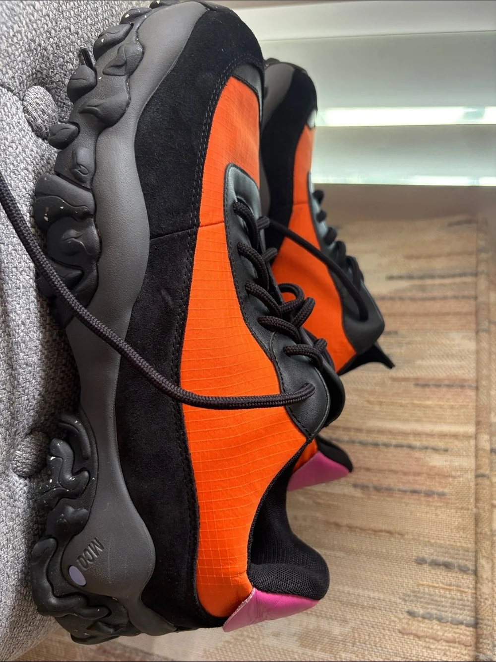MCQ Alexander McQueen Aratana Chunky Sneakers - Orange/Black/Pink